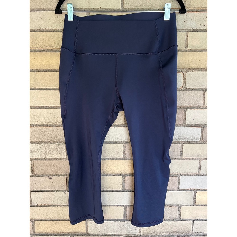 GapFit Sculpt Compression High Rise Capri Leggings Cropped Navy Blue Size Large